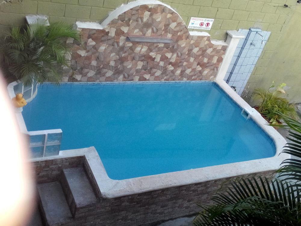 Cabinas Madeleine Puntarenas Exteriör bild