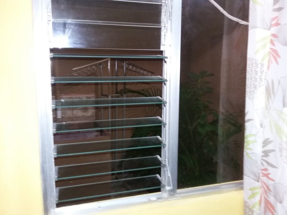 Cabinas Madeleine Puntarenas Exteriör bild