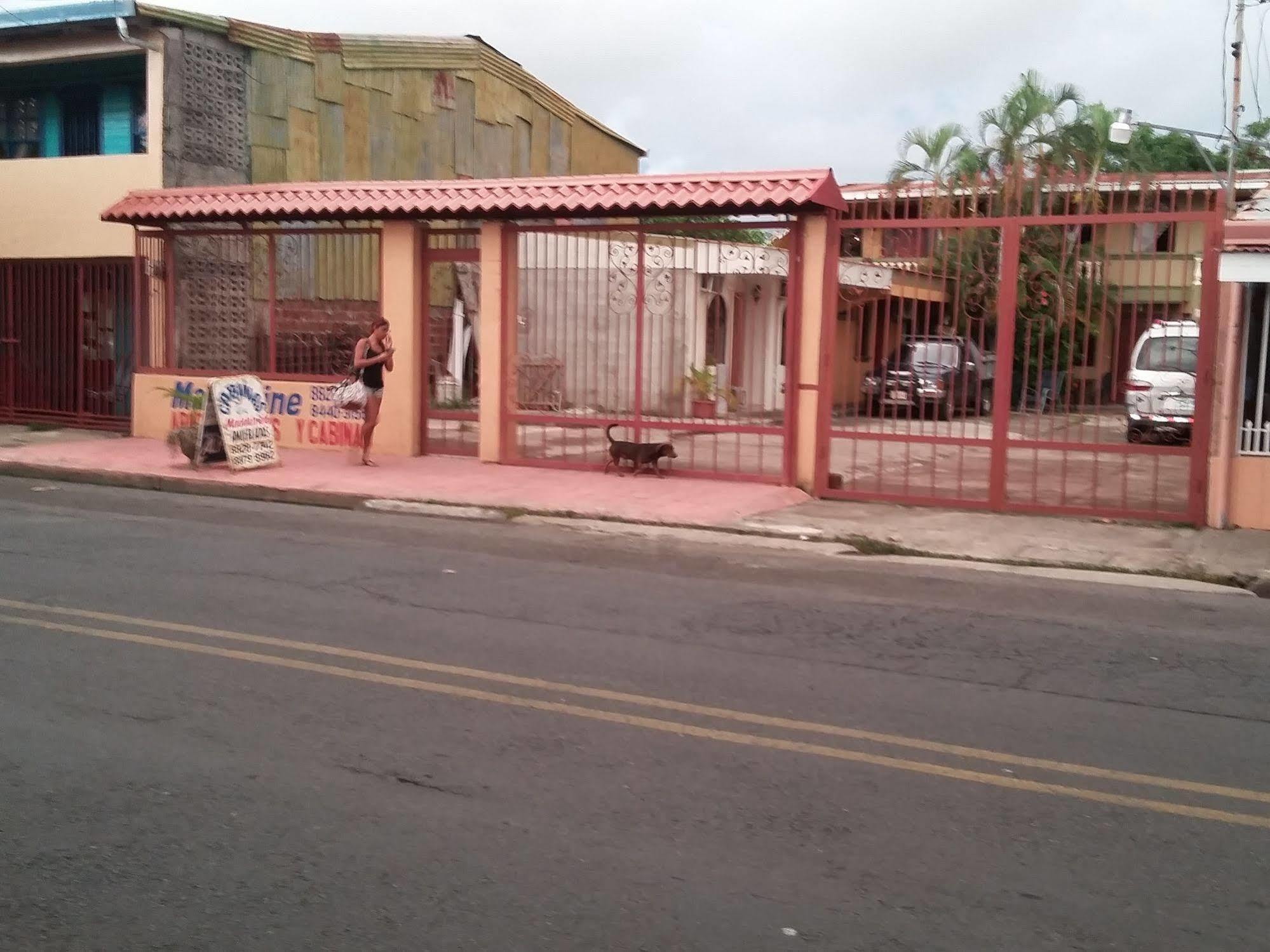 Cabinas Madeleine Puntarenas Exteriör bild